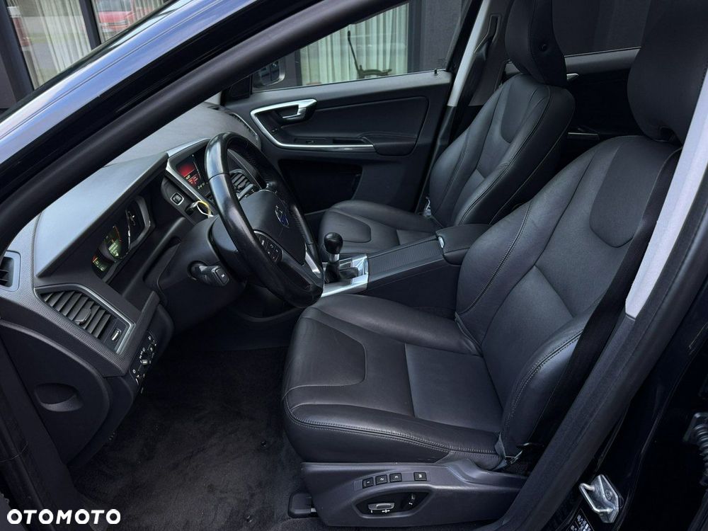 Volvo XC 60 D3 Summum - 10