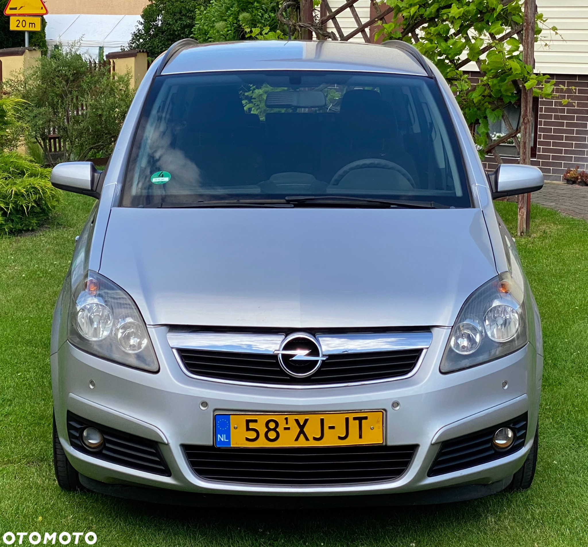 Opel Zafira 1.6 Elegance - 2