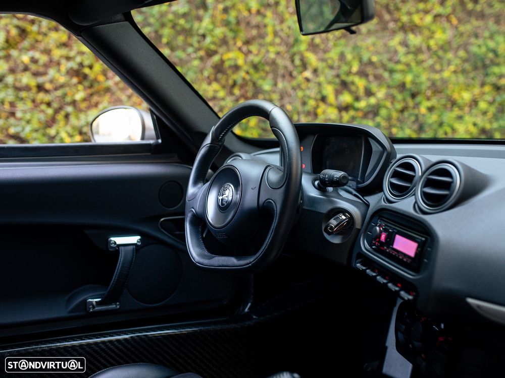 Alfa Romeo 4C 1750 TBi - 30