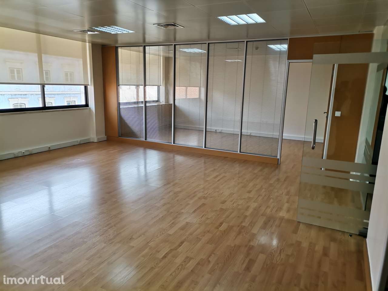Arrendamento Escritório, entre o Marquês Pombal e a Av. Liberdade - Grande imagem: 3/17