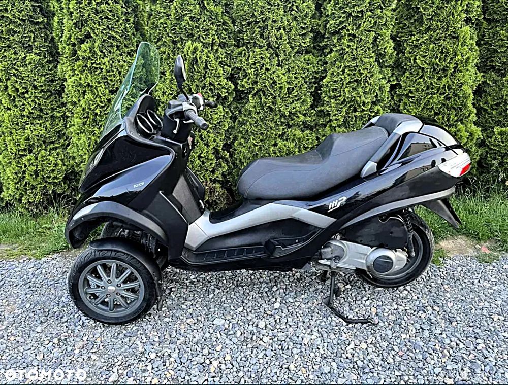 Piaggio MP-3 - 3
