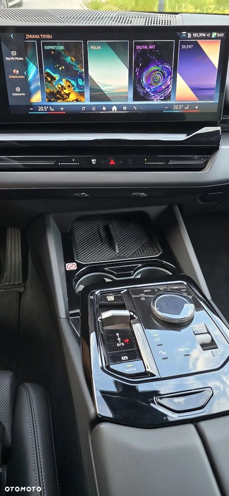 BMW Seria 5 - 32