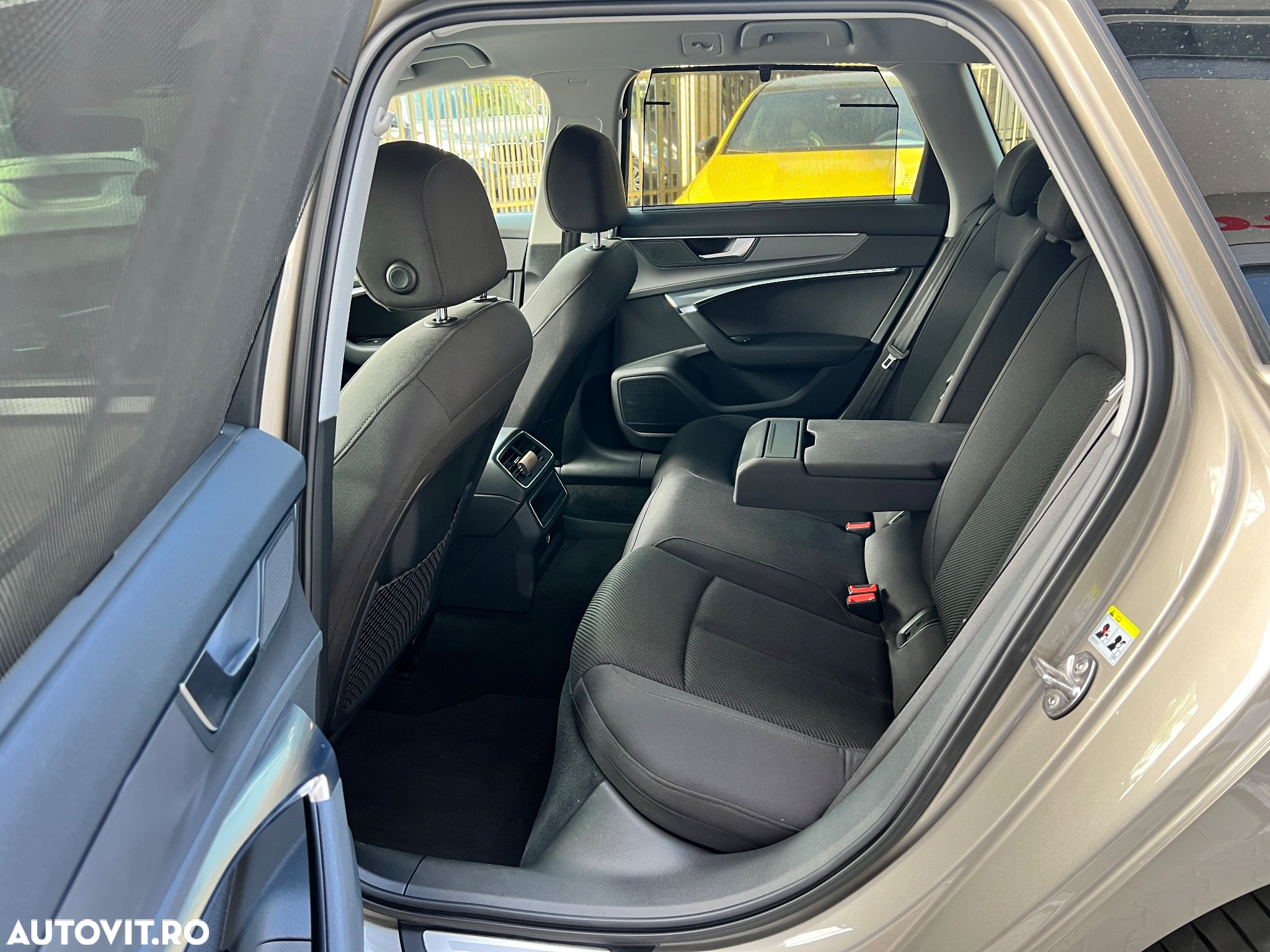 Audi A6 Avant 2.0 40 TDI S tronic Design - 16