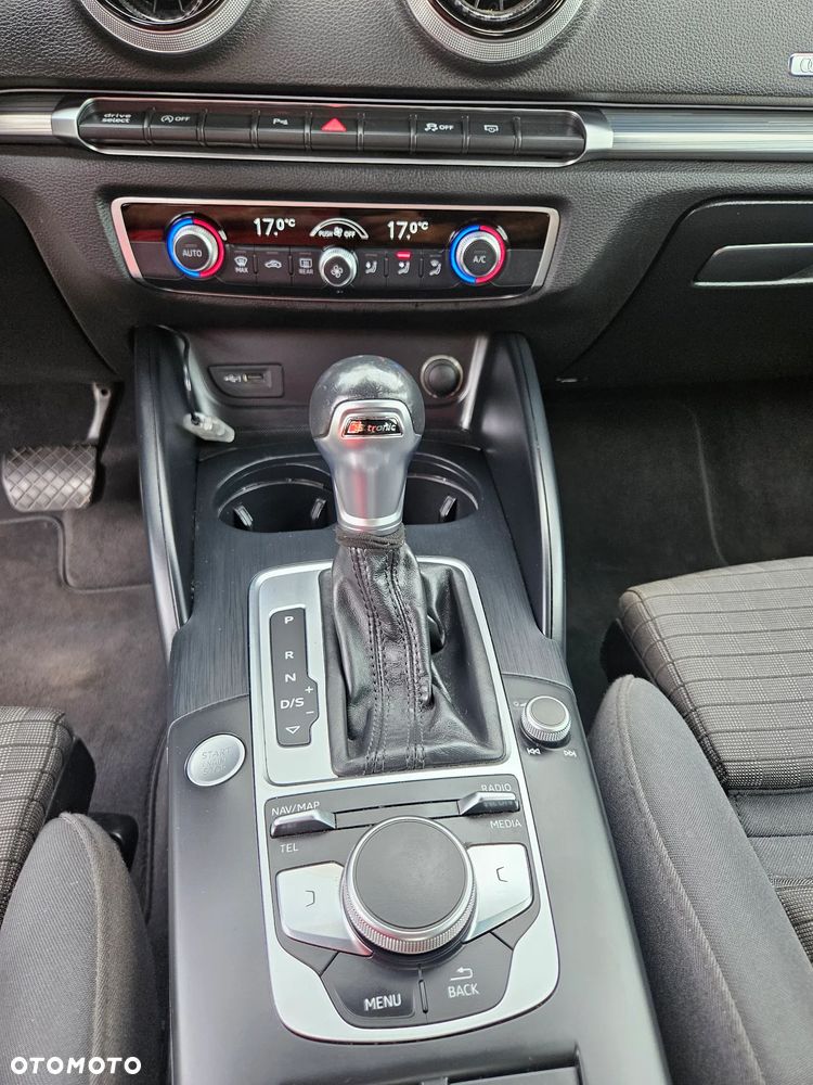 Audi A3 Sportback 30 TFSI S tronic sport - 16