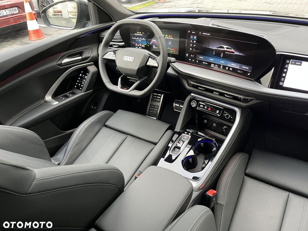 Audi Q5 Sportback - 25