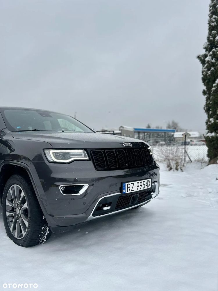 Jeep Grand Cherokee 5.7 V8 HEMI Overland - 12