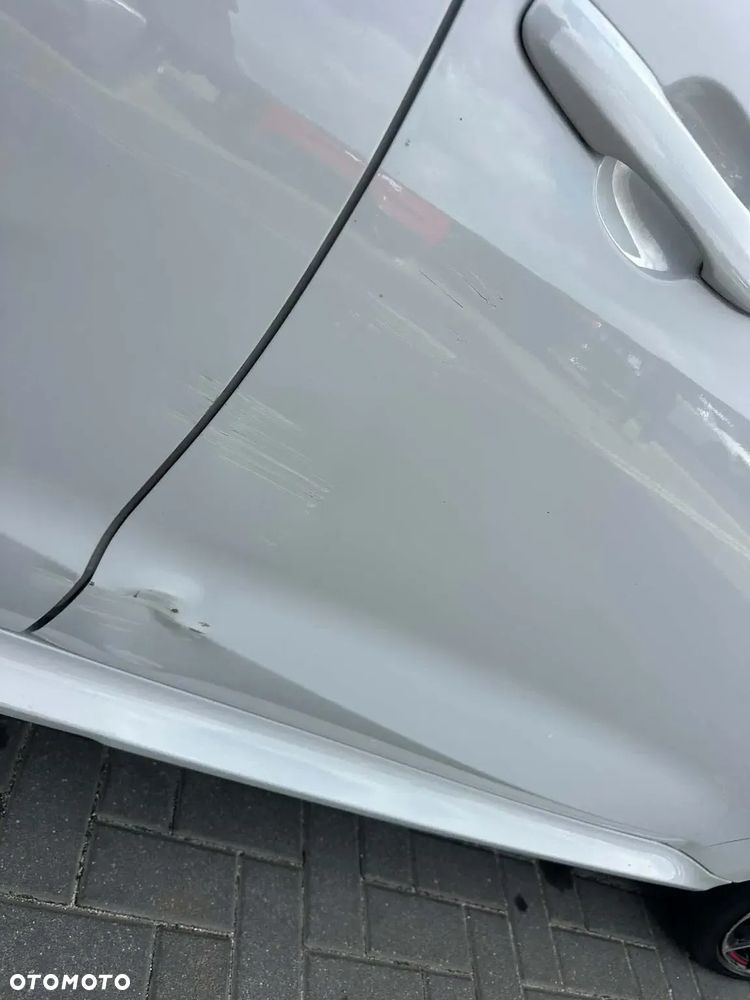 Toyota Yaris Hybrid 1.5 GR Sport - 34