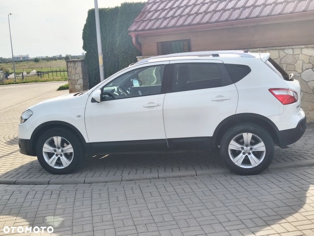 Nissan Qashqai - 4