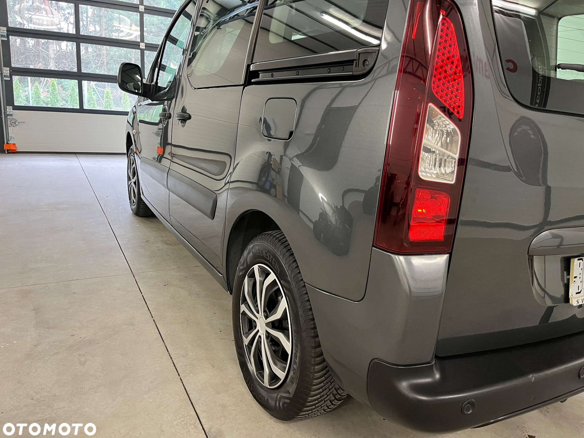 Peugeot Partner Tepee HDi FAP 90 Premium - 25