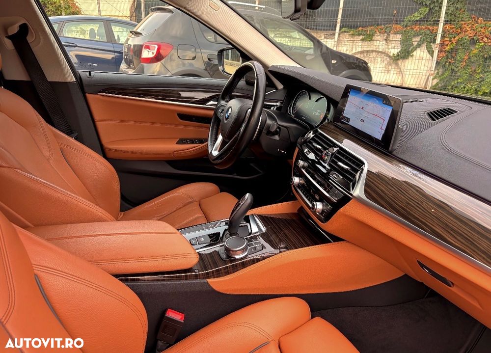 BMW Seria 5 520d xDrive AT - 11