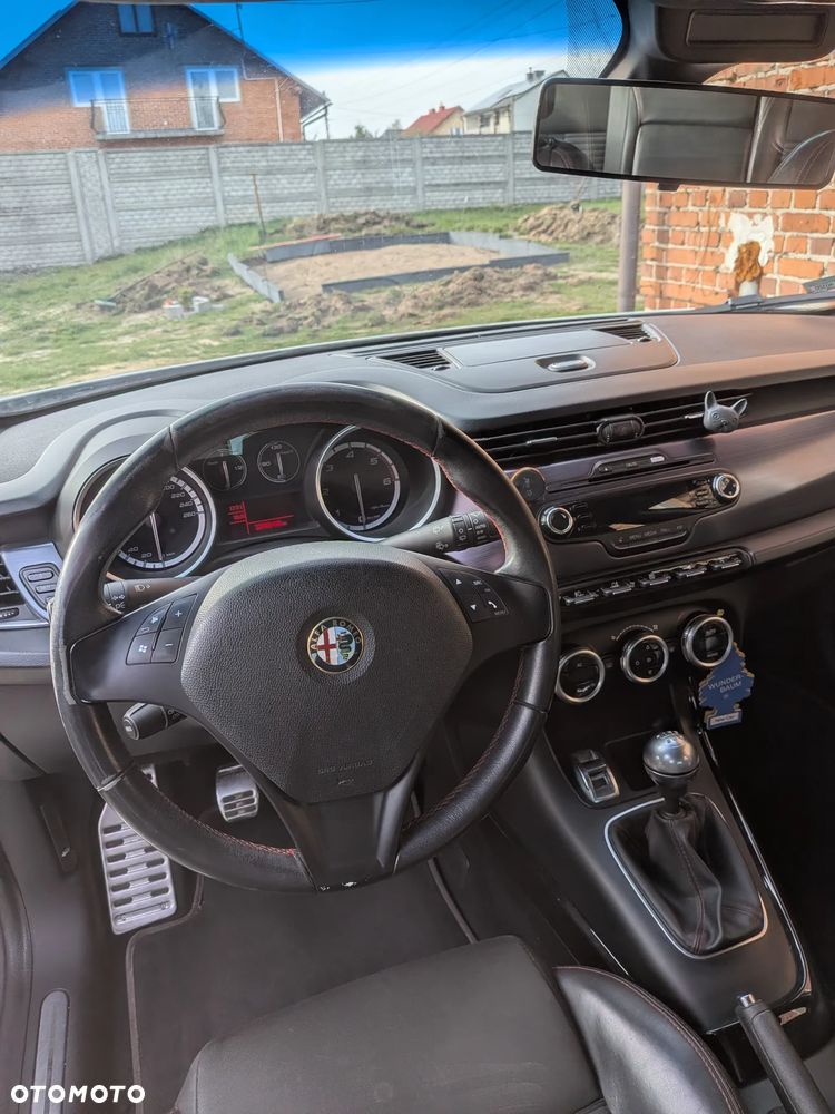 Alfa Romeo Giulietta 2.0 JTDM Distinctive - 5