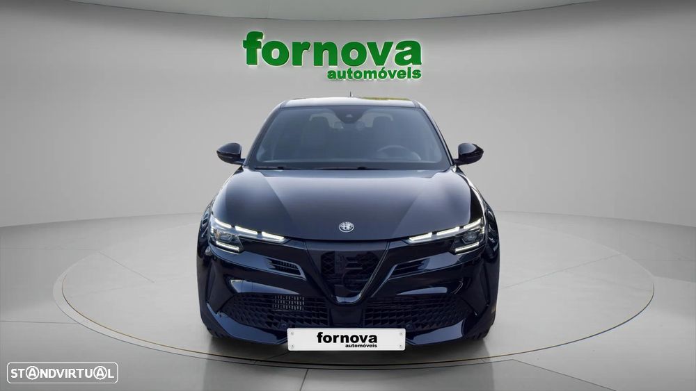 Alfa Romeo Junior 1.2 Sport Speciale eDCT6 - 2