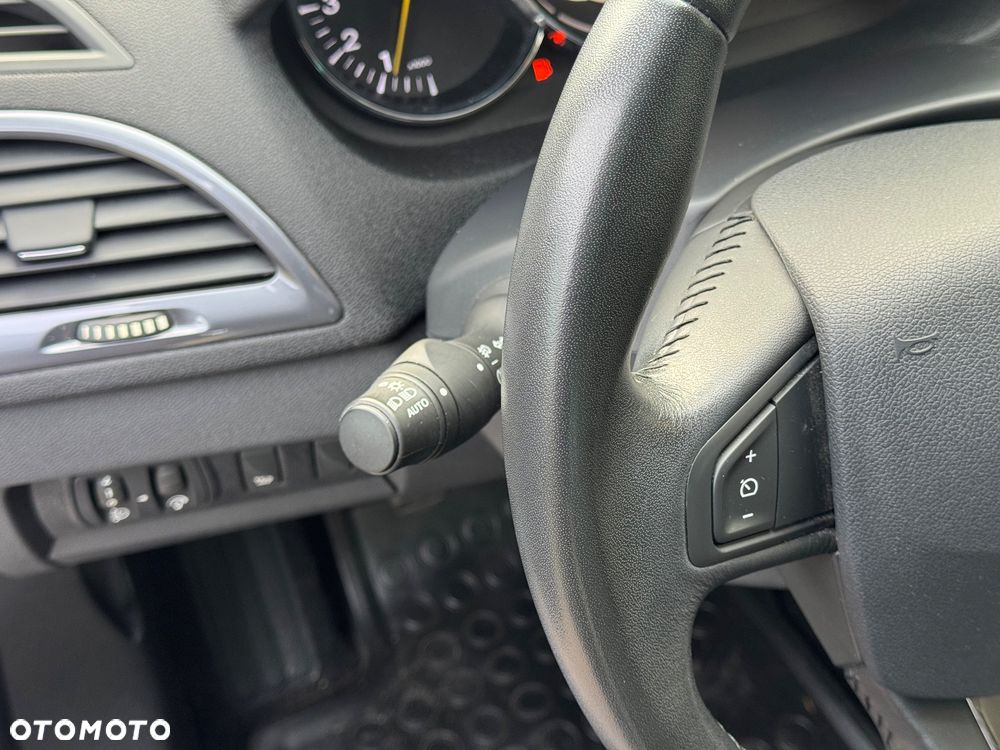 Renault Megane 1.6 16V 110 LIMITED - 33