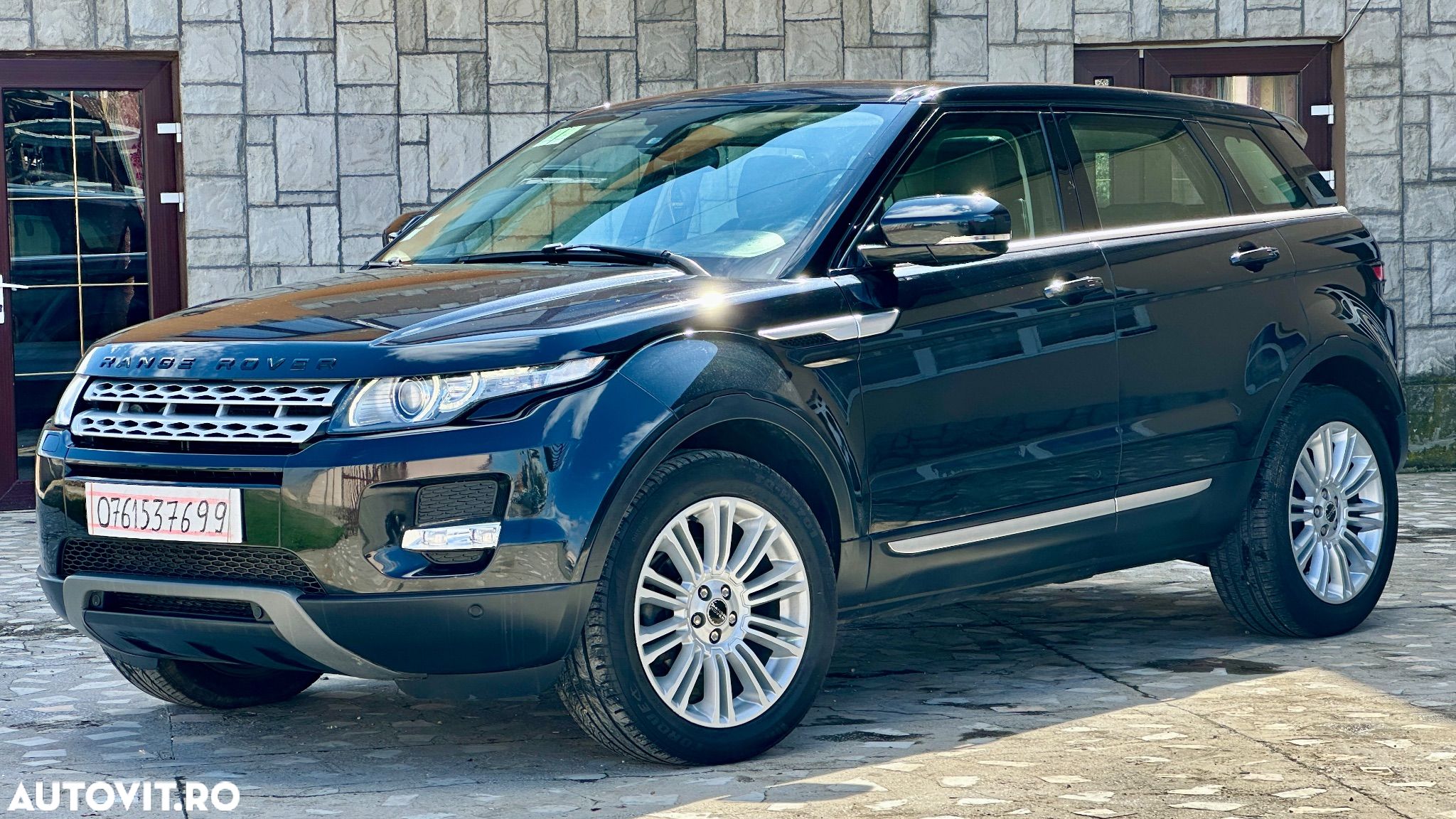 Land Rover Range Rover Evoque - 1