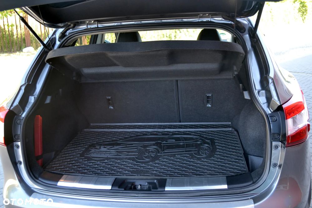 Nissan Qashqai 1.6 DIG-T Tekna - 26