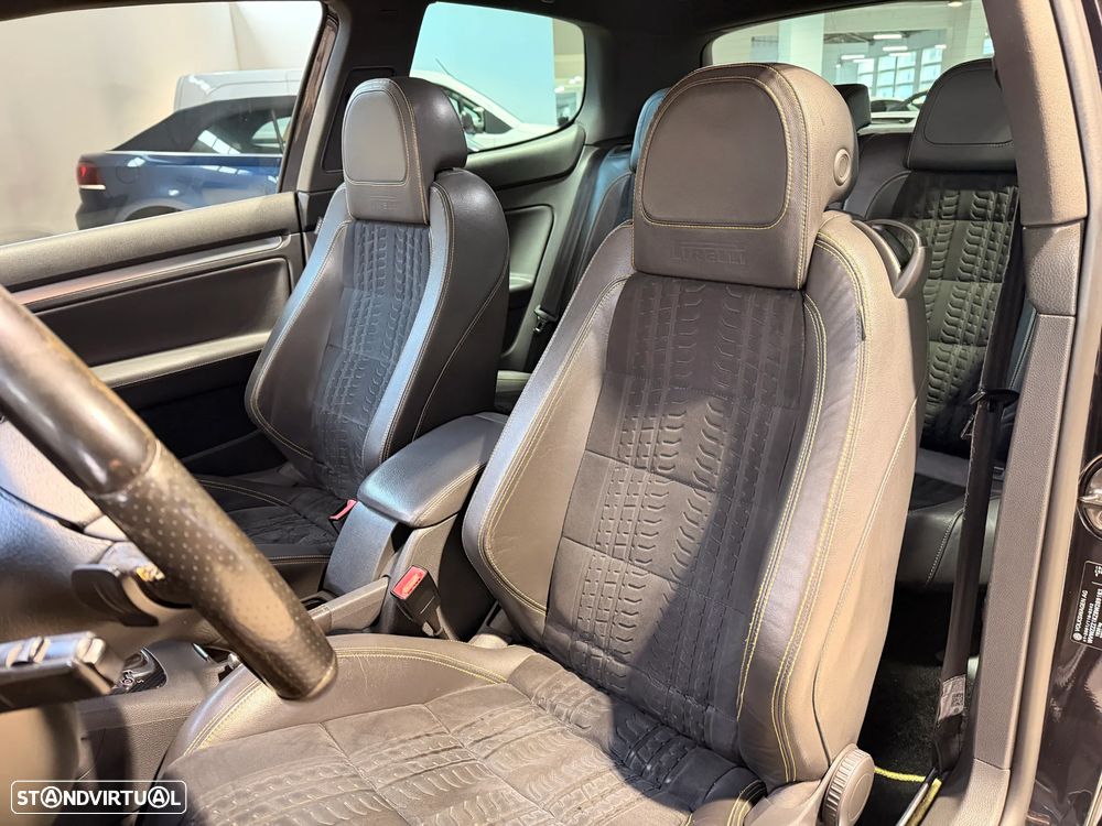 VW Golf 2.0 GTi DSG Pirelli - 9