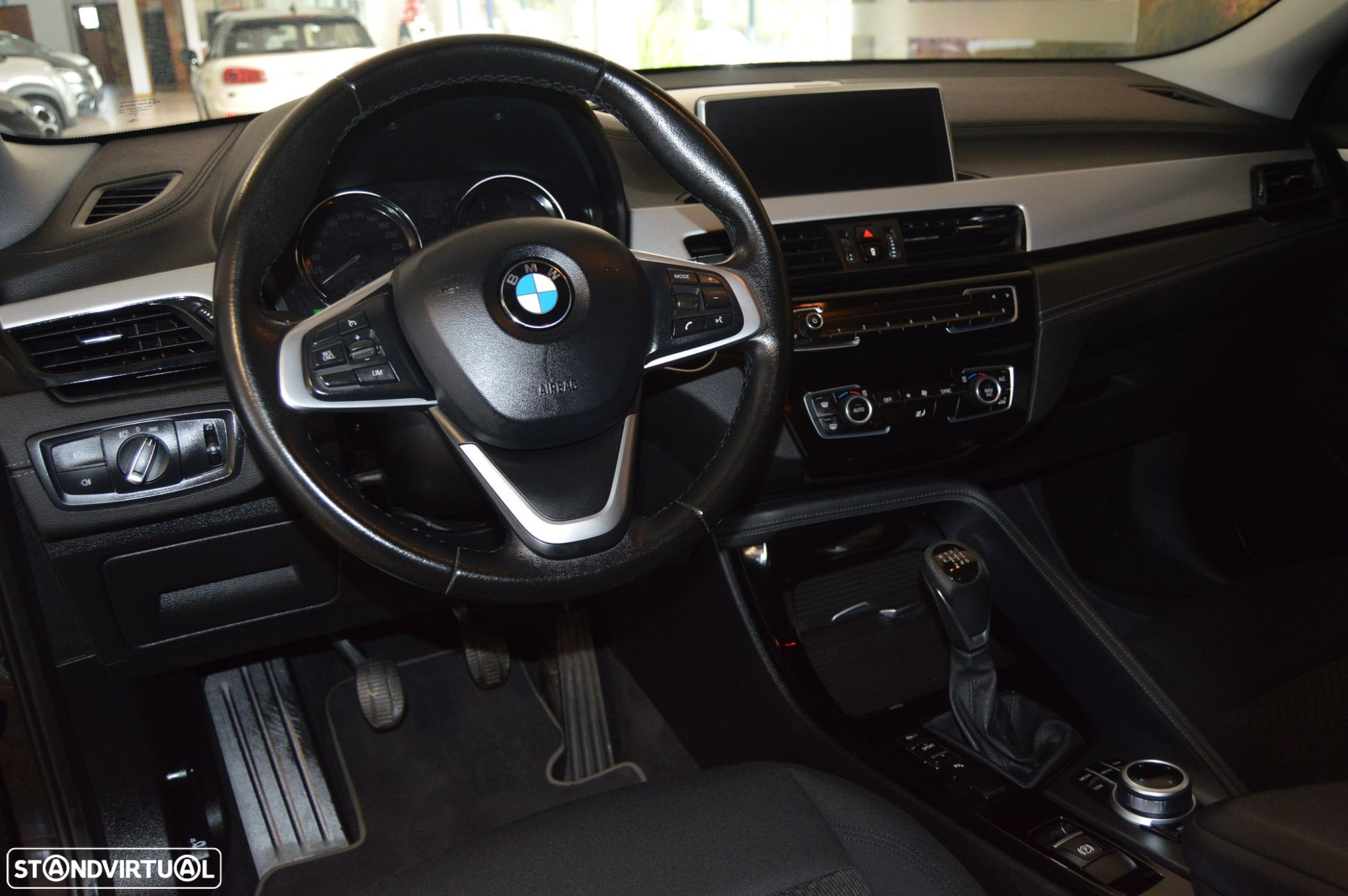 BMW X2 16 d sDrive Advantage - 35