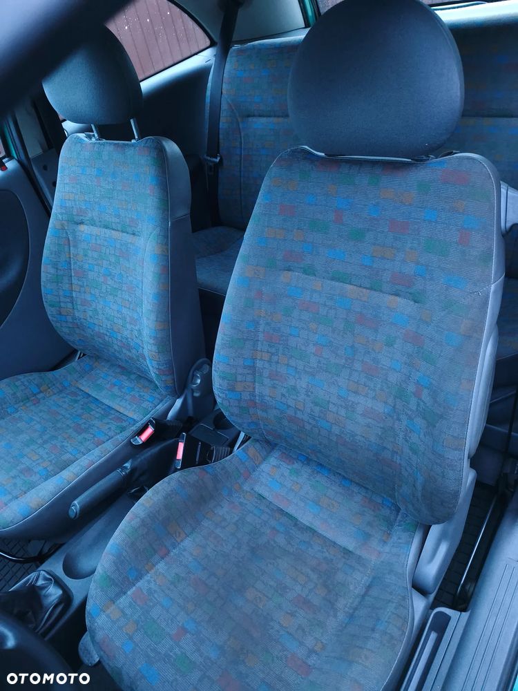 Opel Corsa 1.2 16V Comfort - 10