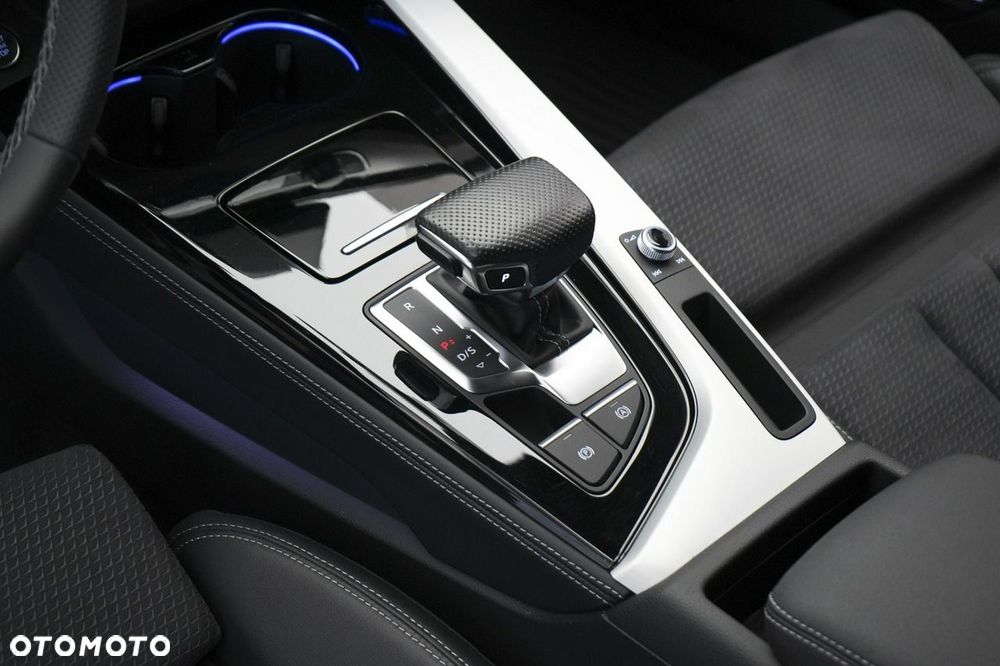 Audi A4 Limousine - 19