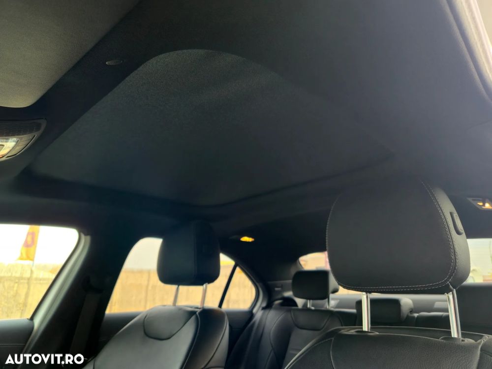 Mercedes-Benz A 200 7G-DCT Lim. AMG Line Advanced Plus - 24