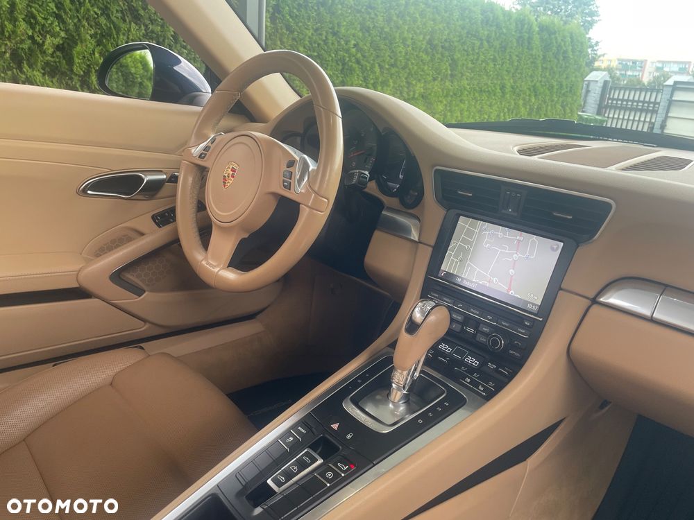 Porsche 911 Carrera PDK - 12