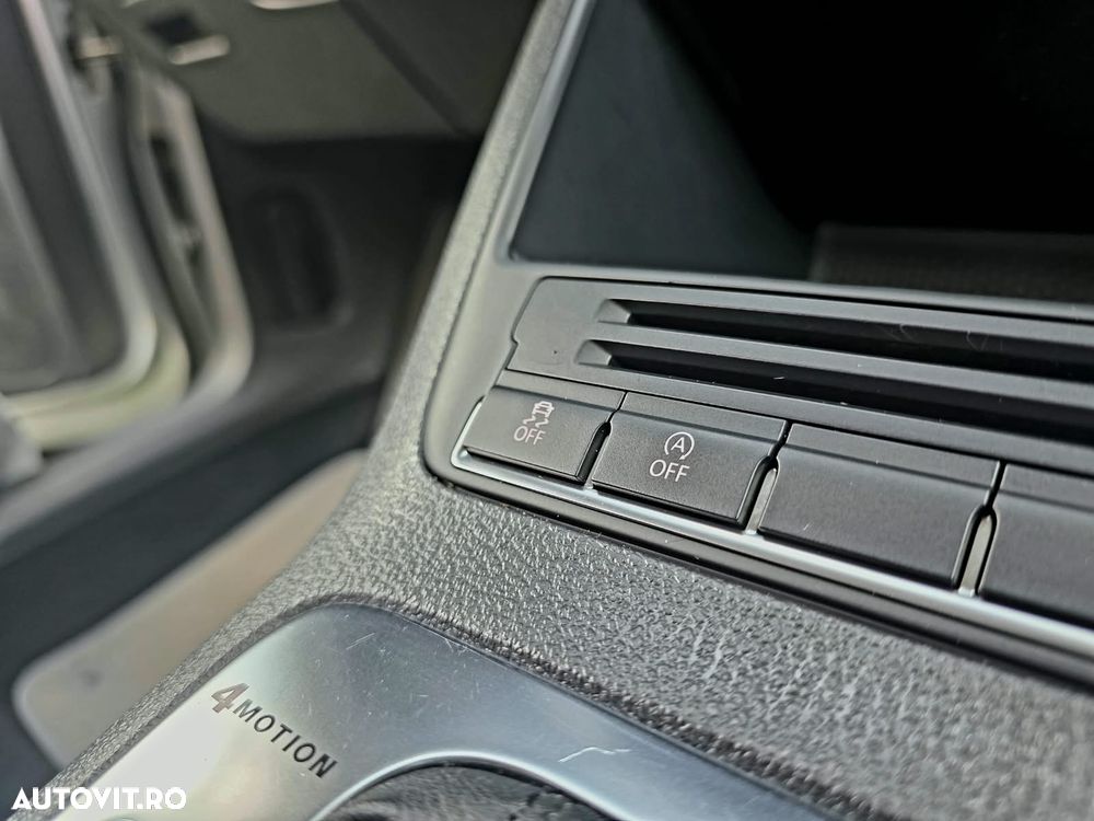 Volkswagen Tiguan 2.0 TDI 4Motion DSG Sport & Style - 26
