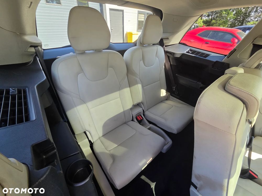 Volvo XC 90 T6 AWD Momentum 7os - 11