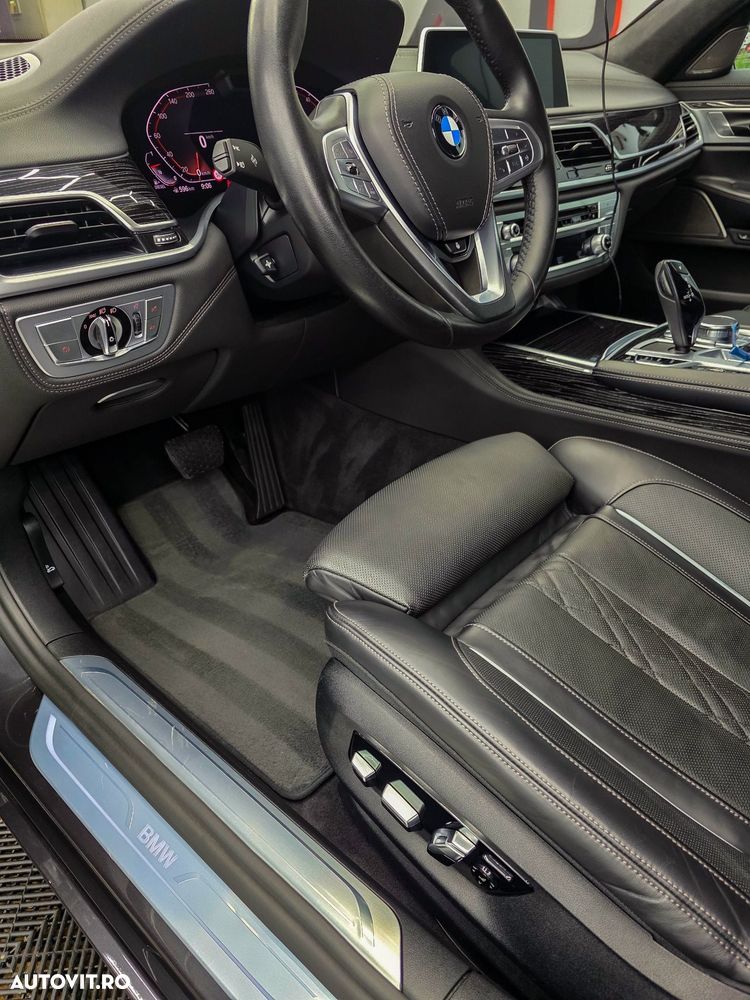BMW Seria 7 730d MHEV - 6