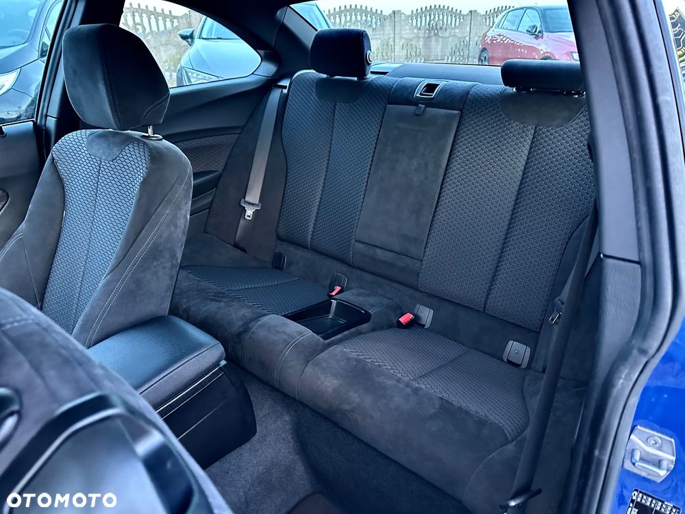 BMW Seria 2 218d M Sport - 30