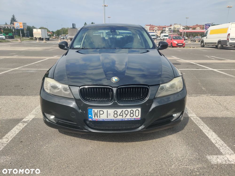 BMW Seria 3 320i - 8