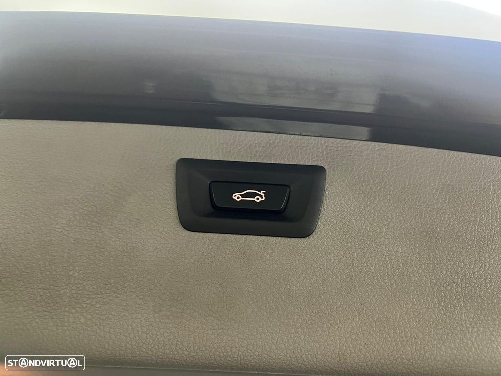 BMW 318 d Touring Navigation Sport Auto - 13