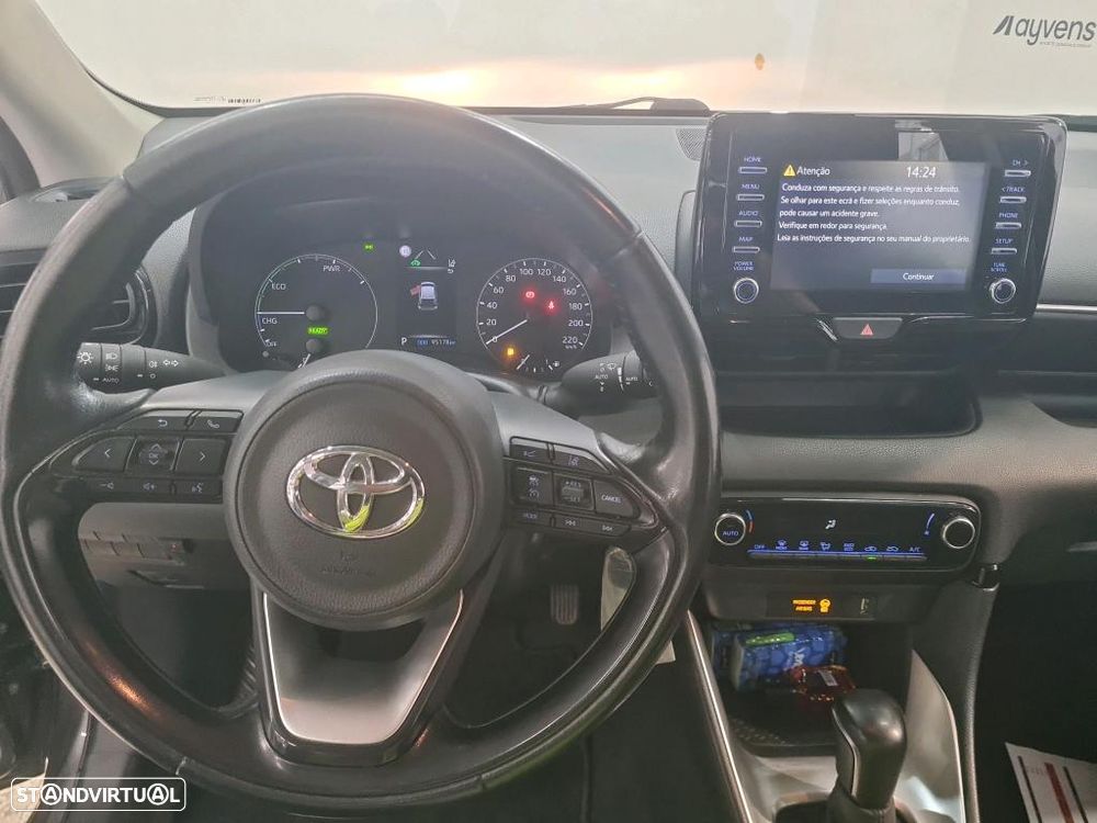 Toyota Yaris 1.5 HDF Comfort Plus - 9