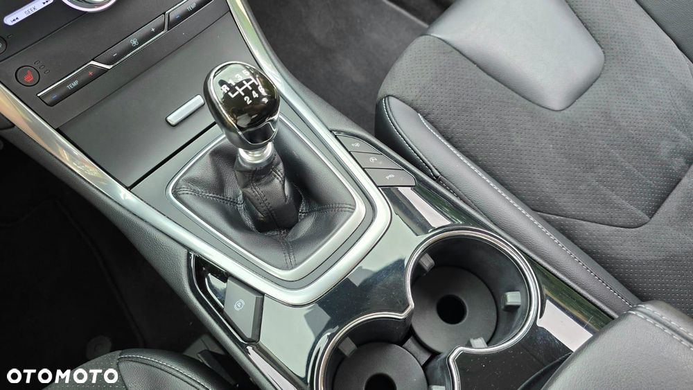 Ford Galaxy 2.0 EcoBlue Titanium - 26