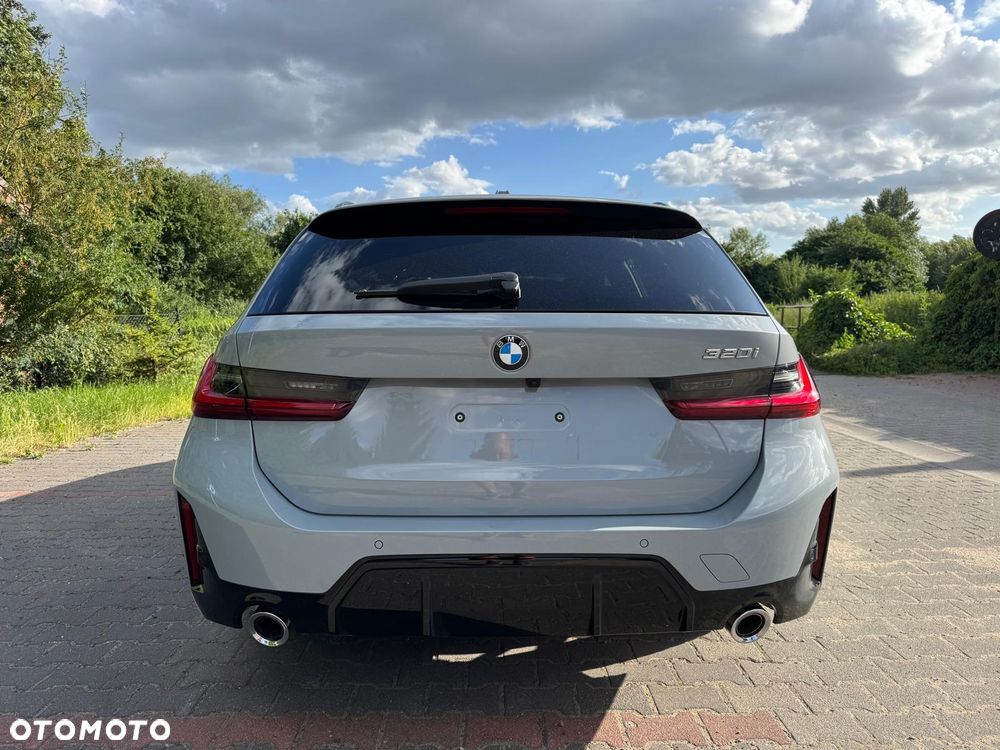 BMW Seria 3 320i M Sport sport - 16