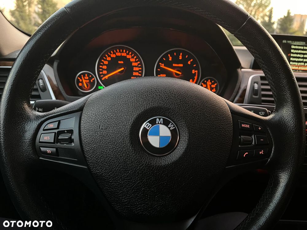 BMW Seria 3 320d - 18