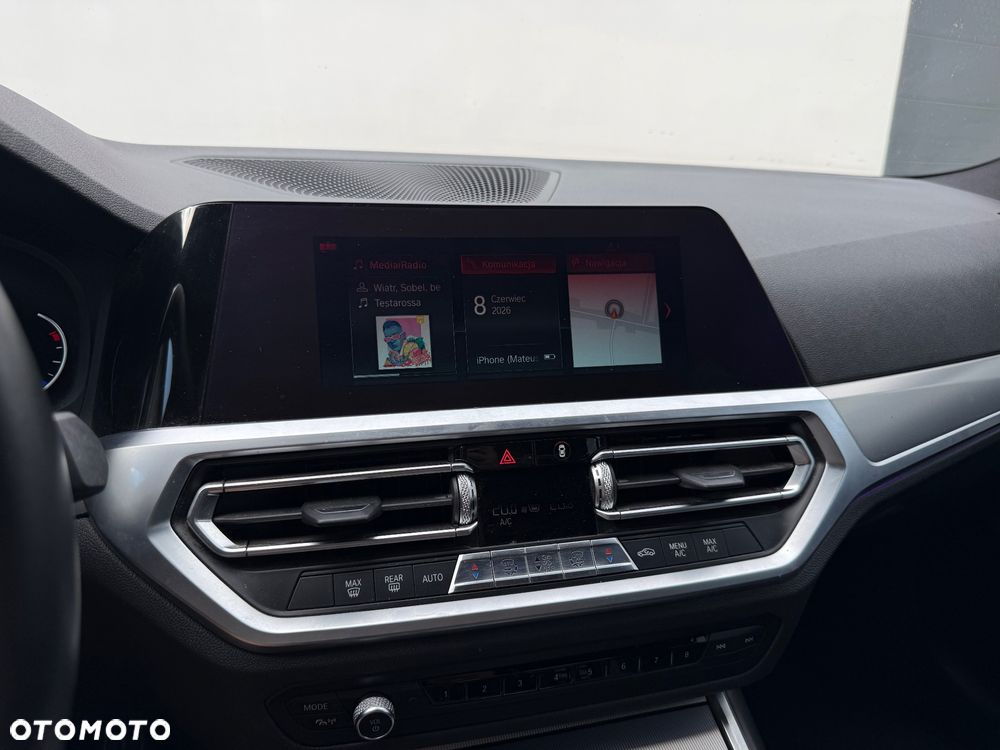 BMW Seria 3 320d M Sport - 27