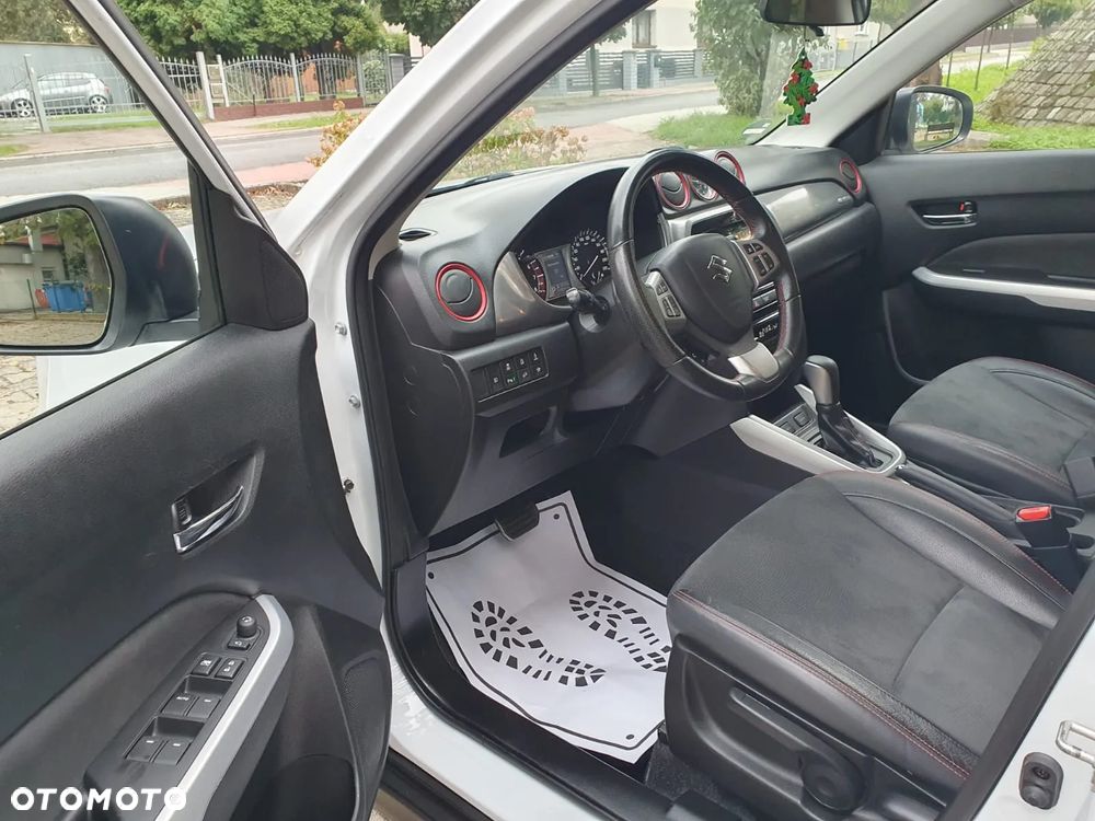 Suzuki Vitara 1.4 Boosterjet Premium 4WD - 17