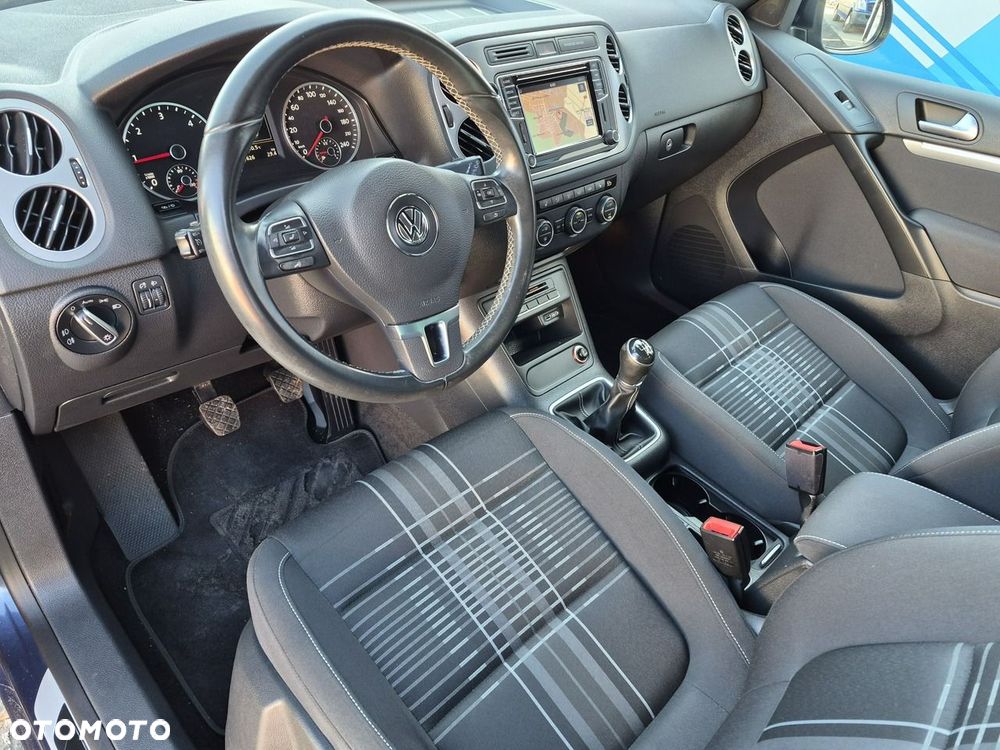 Volkswagen Tiguan - 17
