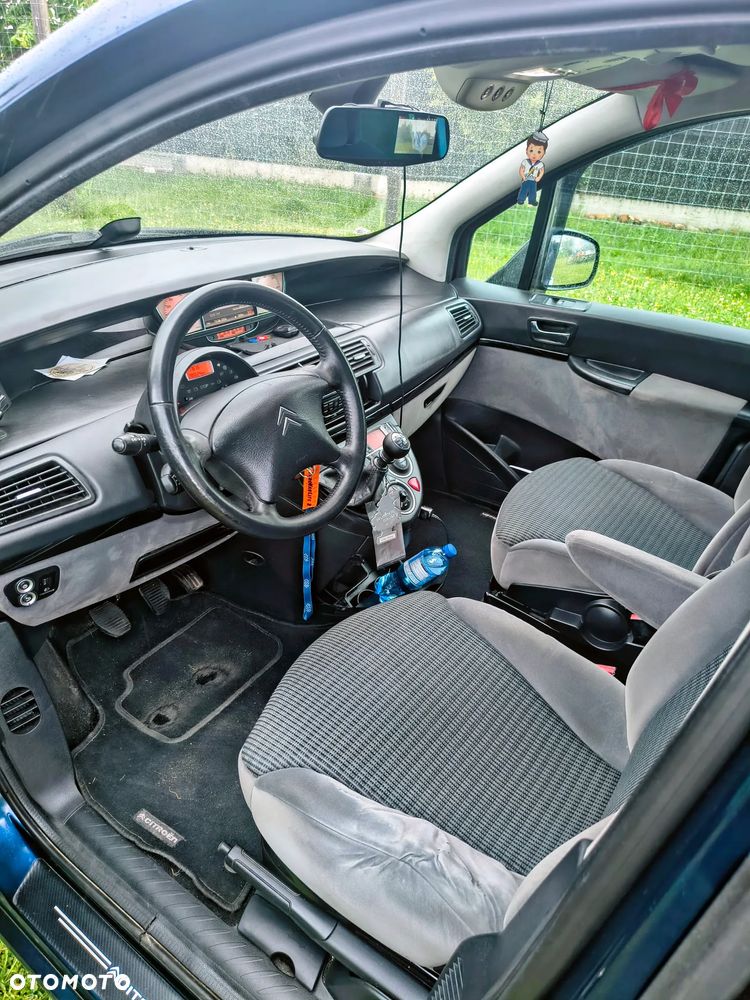 Citroën C8 - 11