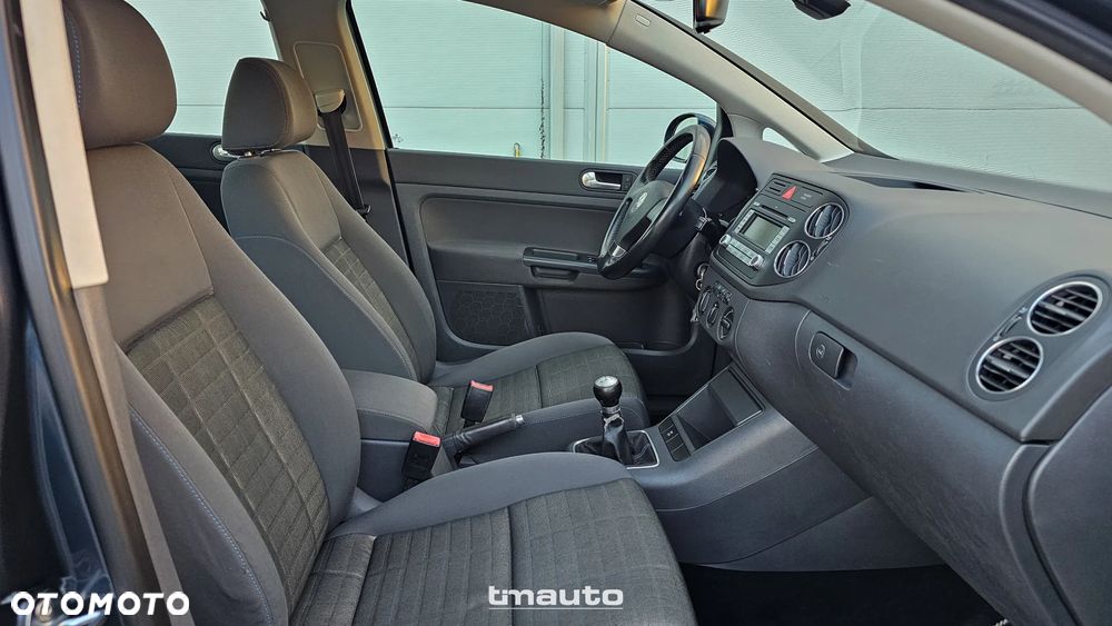 Volkswagen Golf Plus - 27