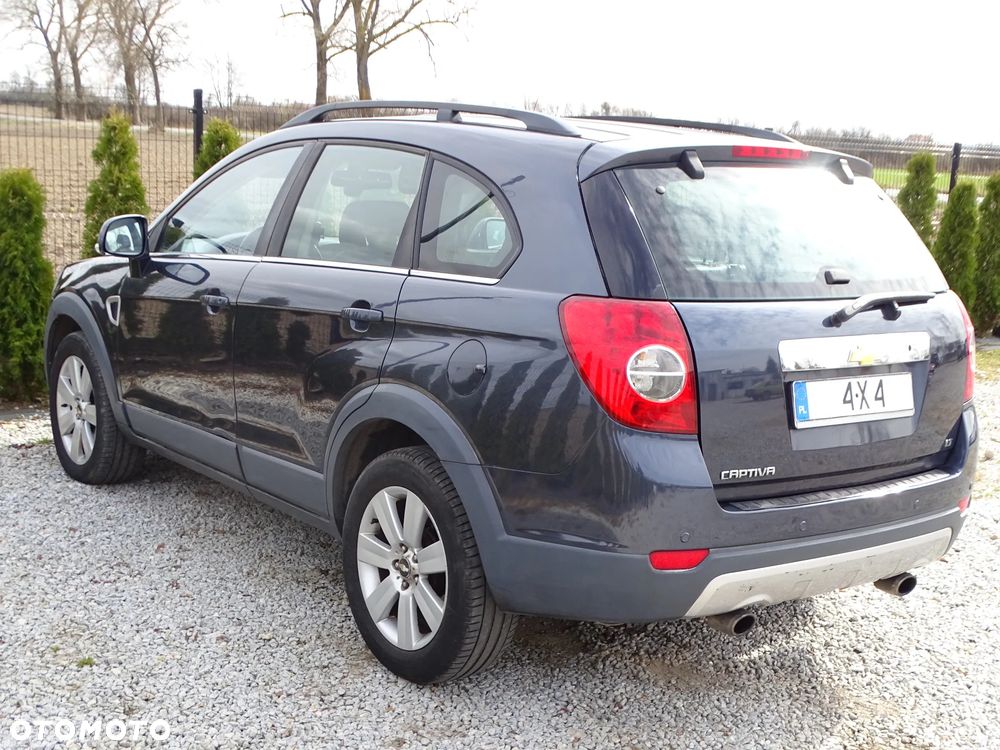 Chevrolet Captiva 2.0 d LT high (deu) - 6