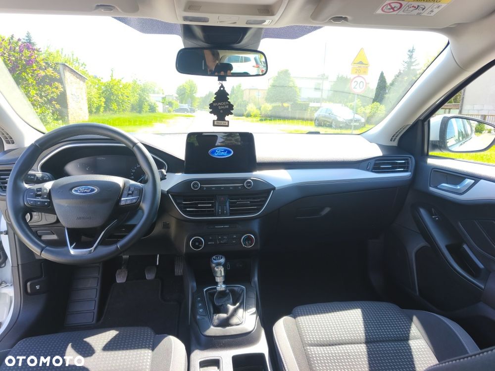 Ford Focus - 8
