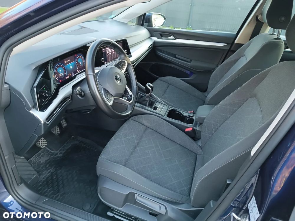 Volkswagen Golf VIII 1.5 TSI EVO Life - 23