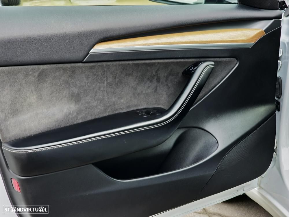 Tesla Model 3 Long Range Tração Integral - 10