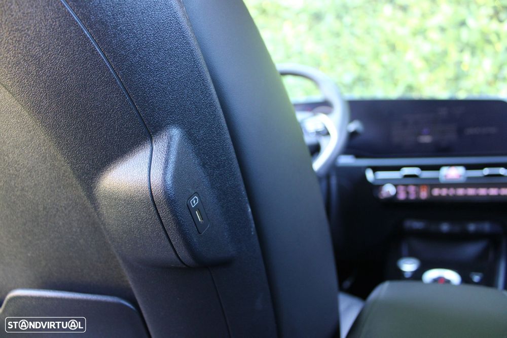 Kia Niro EV 64kWh Drive - 22