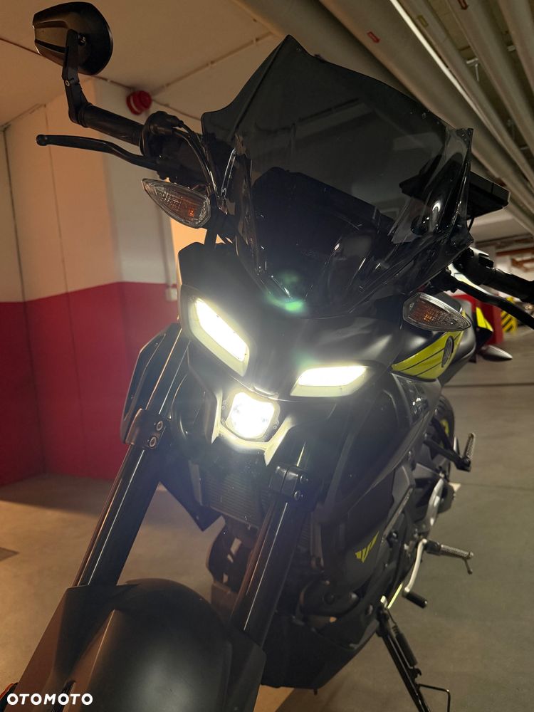 Yamaha MT - 2