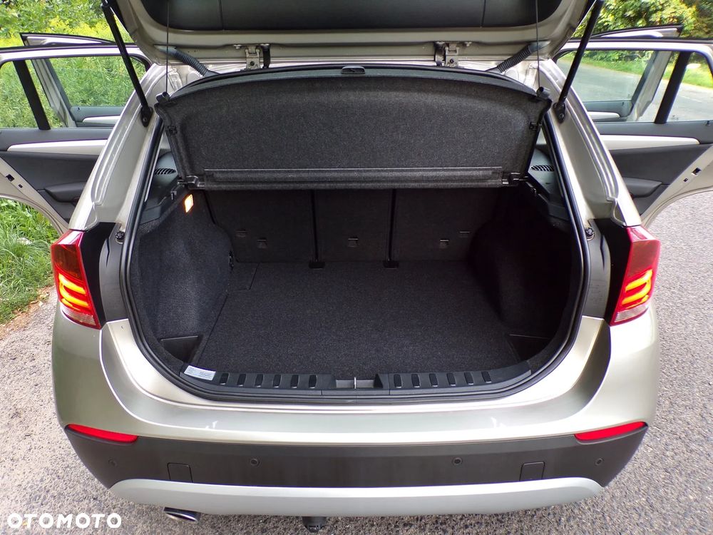 BMW X1 ver-sdrive18i-xline - 29