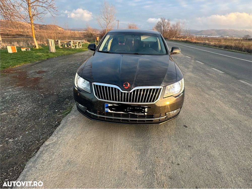 Skoda Superb 2.0 TDI DSG Active - 3