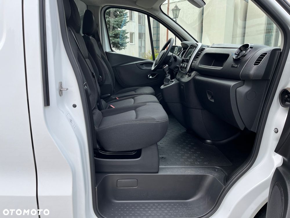 Renault Trafic - 13