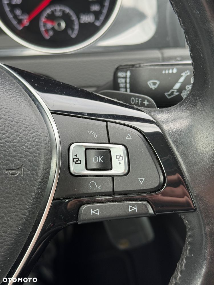 Volkswagen Golf 2.0 TDI SCR DSG Highline - 30